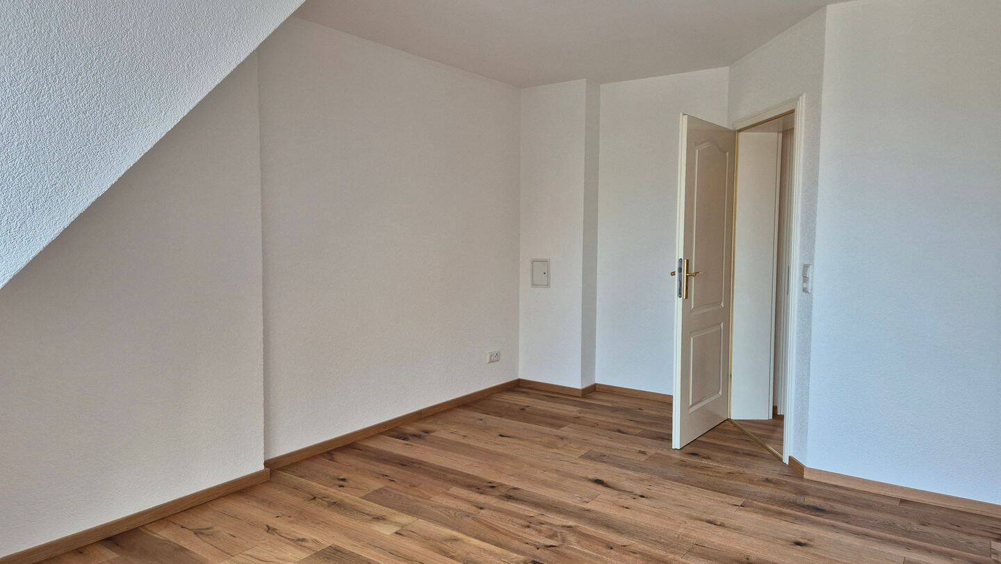 Erstbezug DG Schleußig | Designbad | Balkon | Park – Leipzig – Vorschaubild 2
