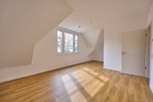 Exklusives Stadthaus mit Garage - Preisaktion bis 30.09.2026 – 12555 Berlin – Vorschaubild 7