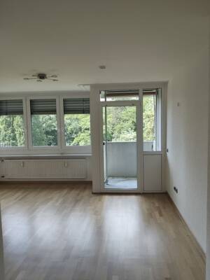 Stilvolle 2-Zi-Wohnung mit gehobener Innenausstattung, neuer EBK (Siemens) in Aachen-Laurensberg – 52072 Aachen – Vorschaubild 3
