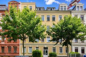 *Bezugsfrei, WG- tauglich & in Uni-Nähe* 2- Zi. mit großem Tageslichtbad und Wohnküche