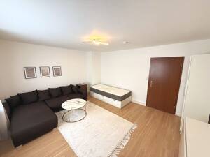 Modernisiert und sofort verfügbar - 3-Zimmer-Wohnung in Stuttgart-Bad Cannstatt
