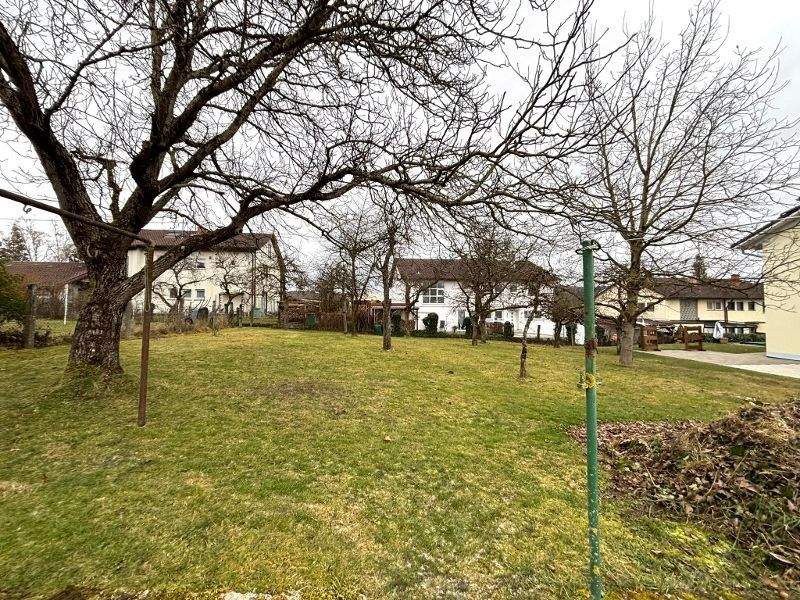 Grosszügig Wohnen! Wohnhaus mit viel Potential für Familien incl. Bauplatz – Hilzingen – Vorschaubild 5