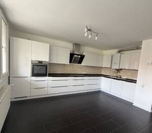 Schöne 2,5 Zimmerwohnung im Düsseldorfer Süden inkl. toller Einbauküche – 40589 Düsseldorf – Vorschaubild 2