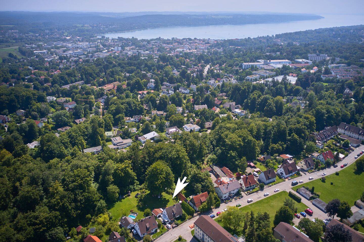 Charmantes Einfamilienhaus mit idyllischem Garten – Starnberg – Vorschaubild 3