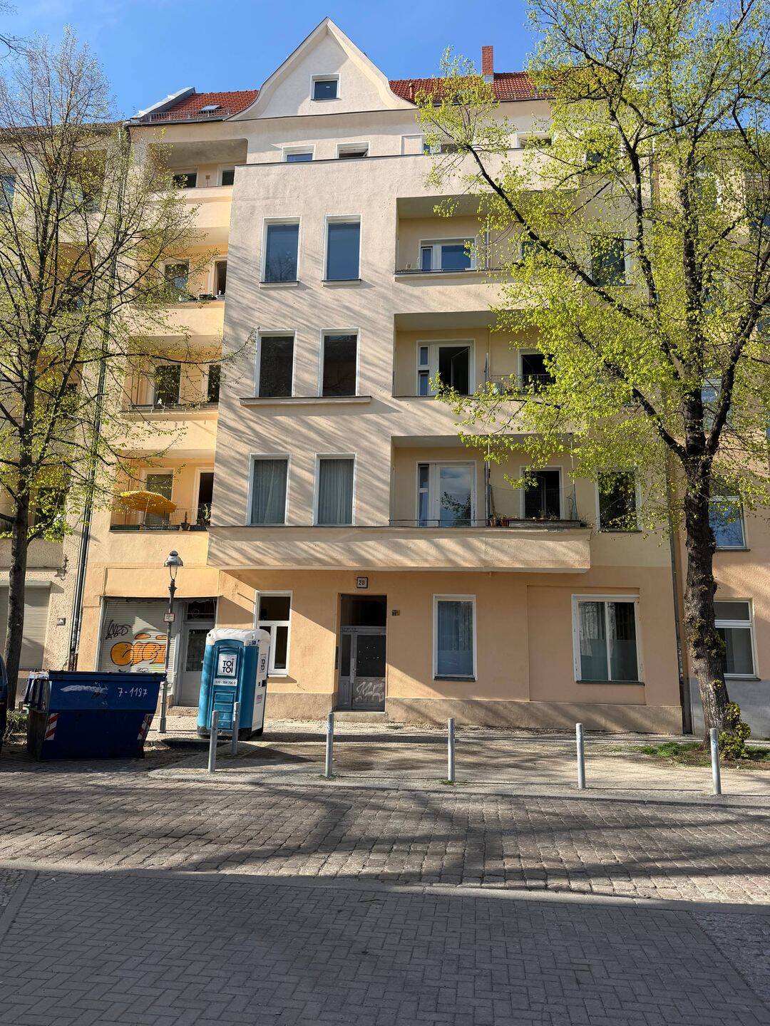 76m2 Wohnung 3 Zimmer Altbau Stuck Keller+Balkon VH im Schillerkiez Leinestraße keine Sperrfrist, Keine Haltefrist – Berlin – Vorschaubild 2