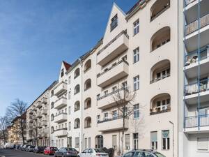 Wohnen am Wasser: Altbauwohnung mit Balkon und Wasserblick bezugsfrei zum 01.04.2027 – 12059 Berlin – Vorschaubild 5