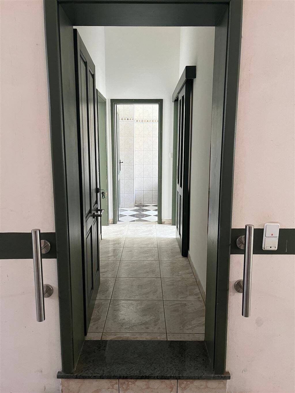 Frisch sanierte niedliche 1-Raum-Wohnung Nähe Elbe – Torgau – Vorschaubild 2
