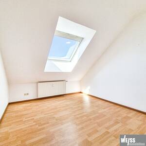 3-Zimmer Dachgeschoss Wohnung in Versbach -ohne Balkon- – 97078 Würzburg – Vorschaubild 3