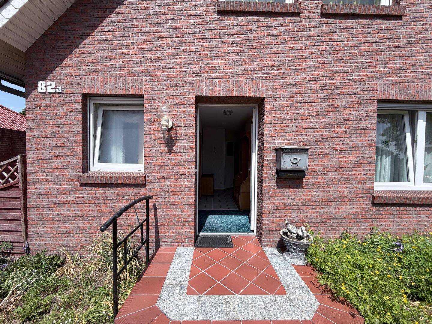 Großzügiges EFH mit Einliegerwohnung, Garage, Werkstatt und vielseitigen Nutzungsmöglichkeiten – Westoverledingen – Vorschaubild 3