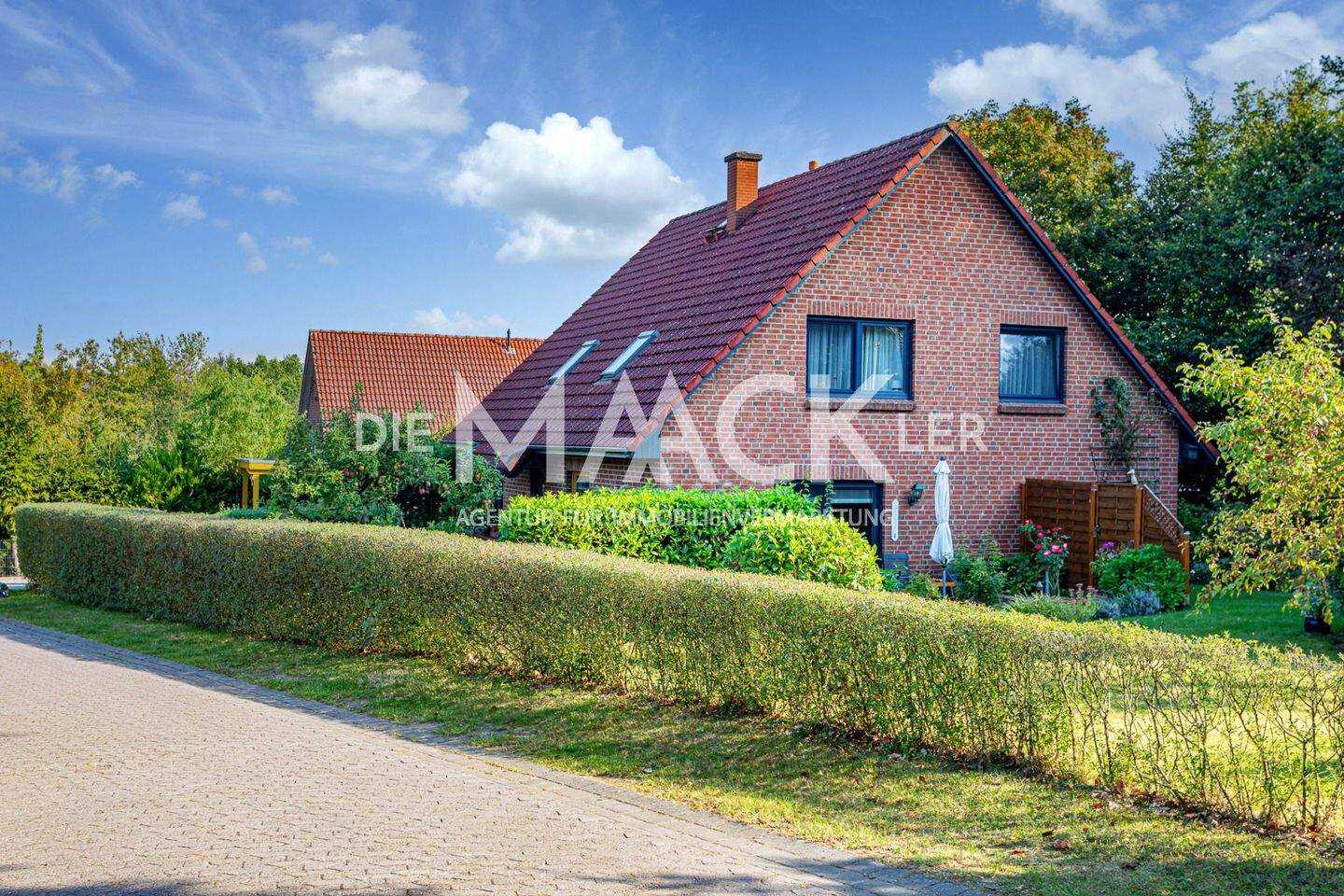 Attraktive Kapitalanlage in Neetze- vollvermietetes Zweifamilienhaus in ruhiger Lage – Neetze – Bild 1 von 9