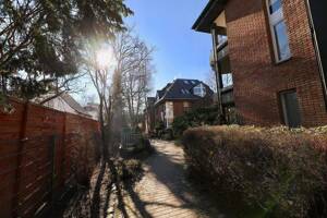 SOLIDE BAUSUBSTANZ, TERRASSE, GARTENBEREICH & GARAGE - RUHIGE LAGE - ZUR ZEIT VERMIETET – 12203 Berlin – Vorschaubild 8