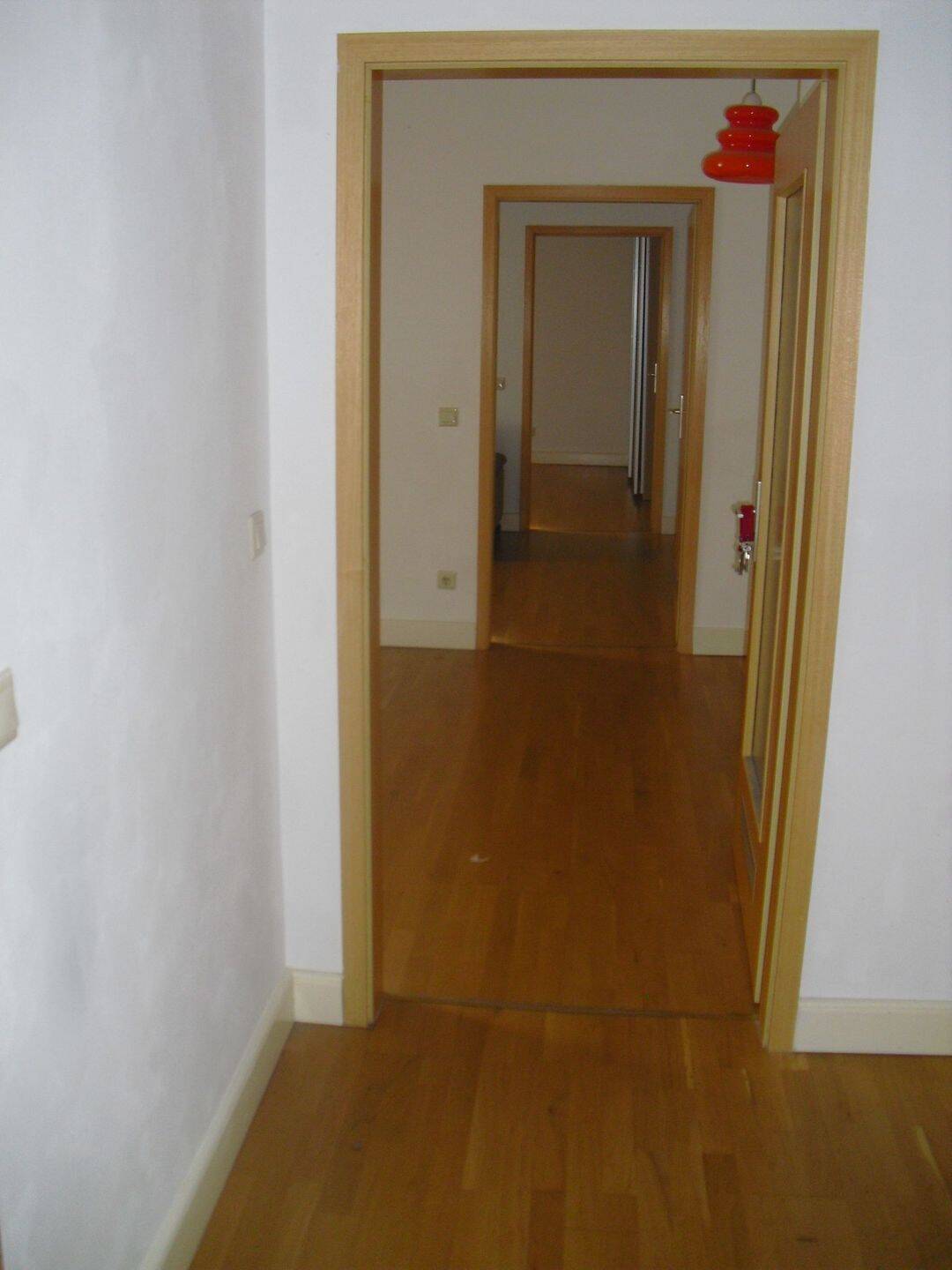 Charmantes Ambiente: helle 3 Zimmer Wohnung in Nürnberg Rennweg – Nürnberg – Vorschaubild 2