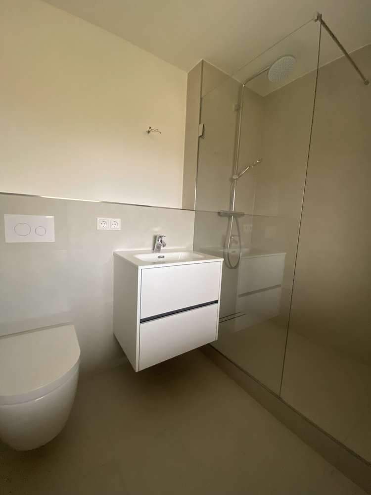Stilvolle Maisonette-Dachgeschosswohnung mit Wintergarten, Galerie, Aufzug & TG-Stellplatz – Nürnberg – Vorschaubild 8