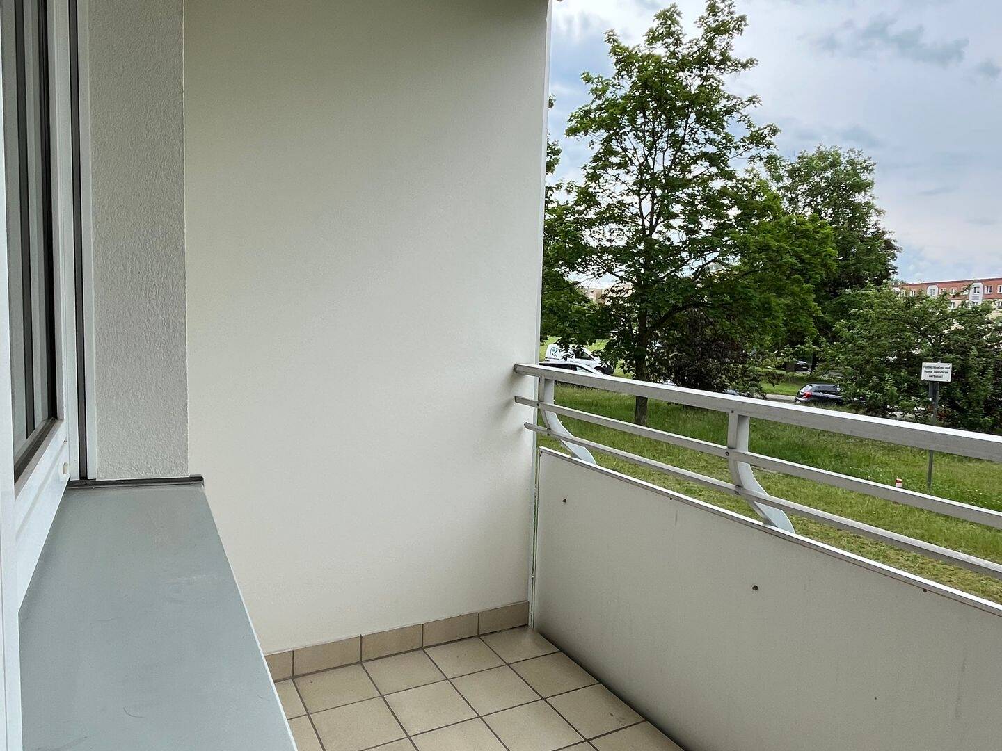 Helle 2-Raum-Wohnung mit Balkon – Chemnitz – Vorschaubild 2