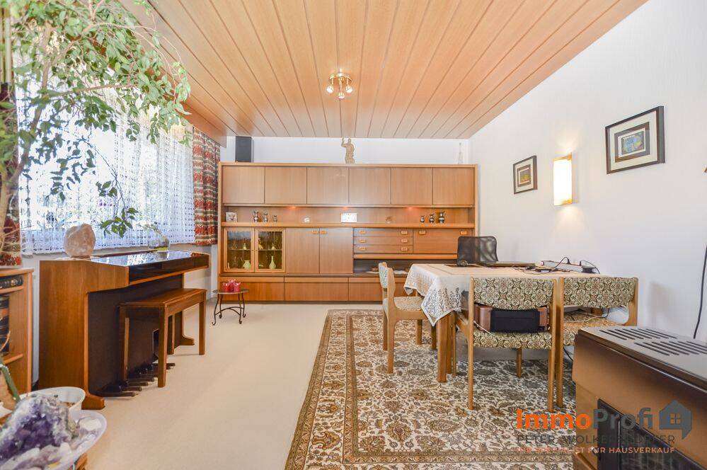 Charmantes Einfamilienhaus mit Garten in Augsburg – Augsburg – Vorschaubild 2