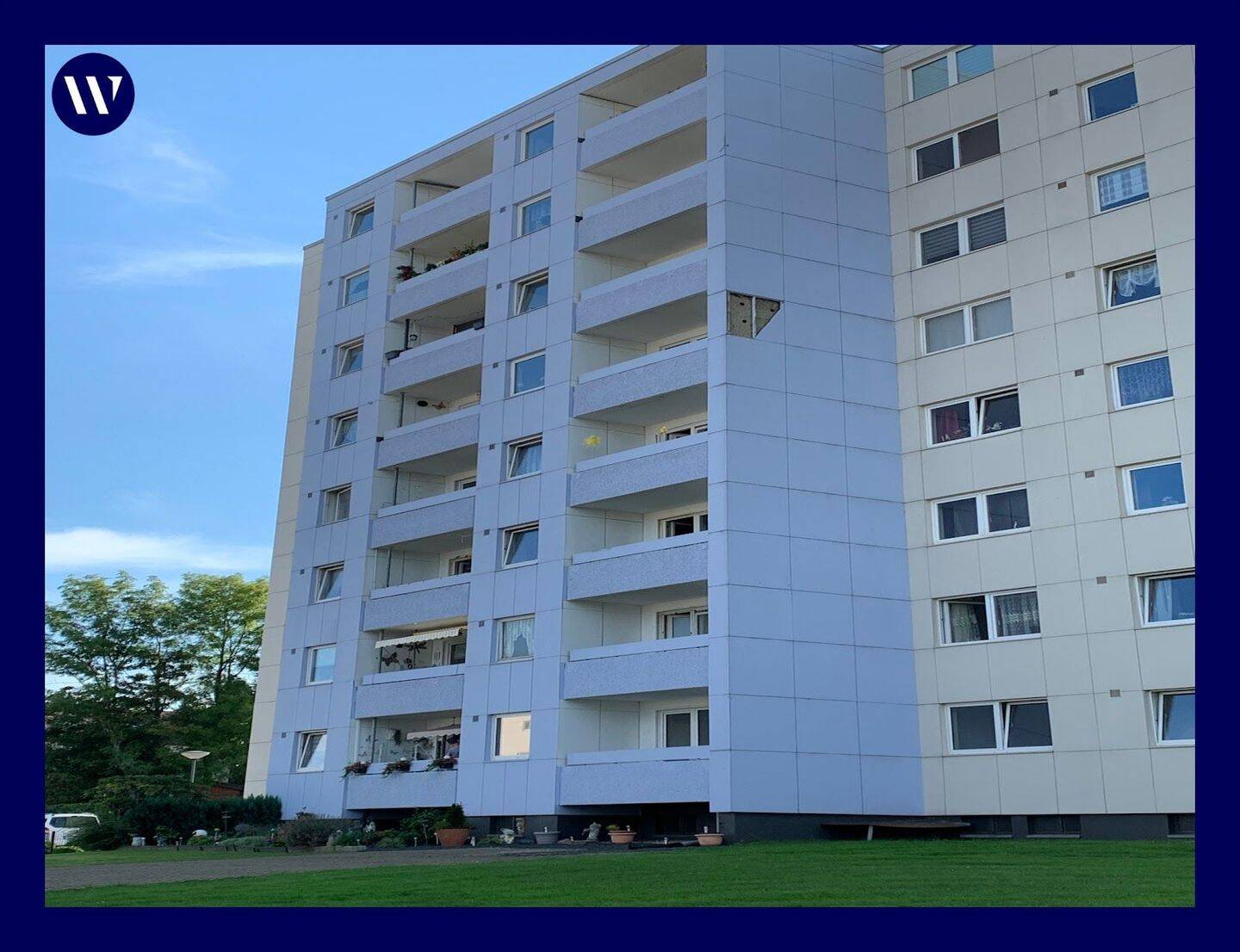 Herrliche Aussichten! Apartment + Loggia, frisch renoviert, guter Raumschnitt, modernes Bad, Aufzug