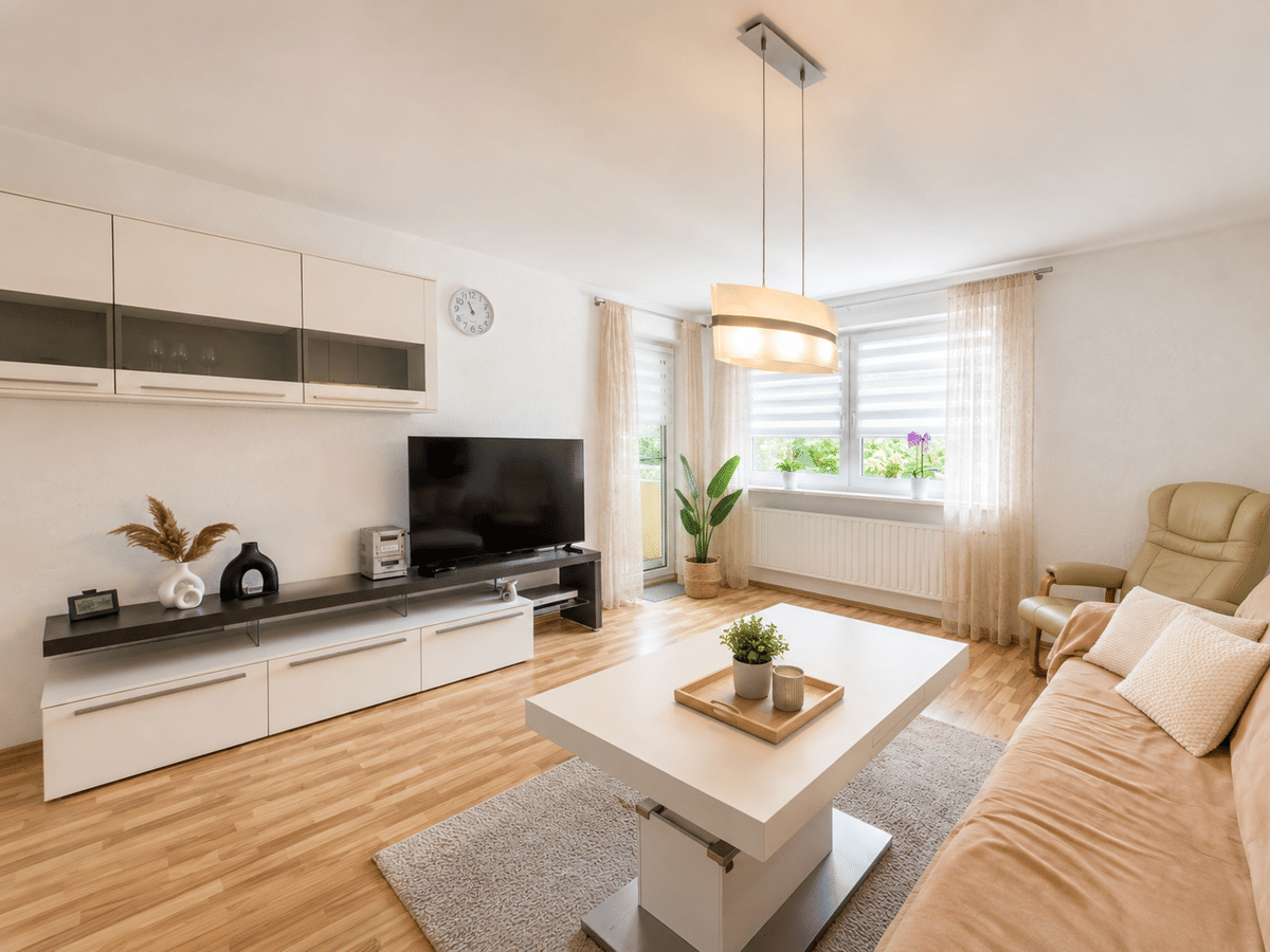 Charmante 4-Zimmer-Wohnung mit großem Ruhe-Balkon in Feldmoching-Hasenbergl – 80933 München – Bild 1 von 8