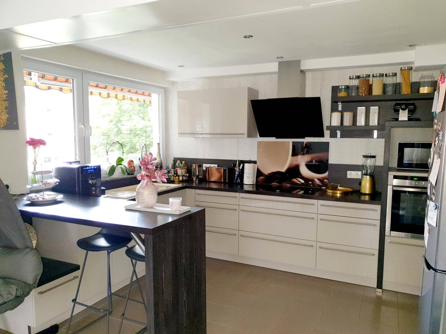 Bezugsfreie 4-Zimmer-Eigentumswohnung mit Loggia und idealer Raumaufteilung - modernisiert 2013