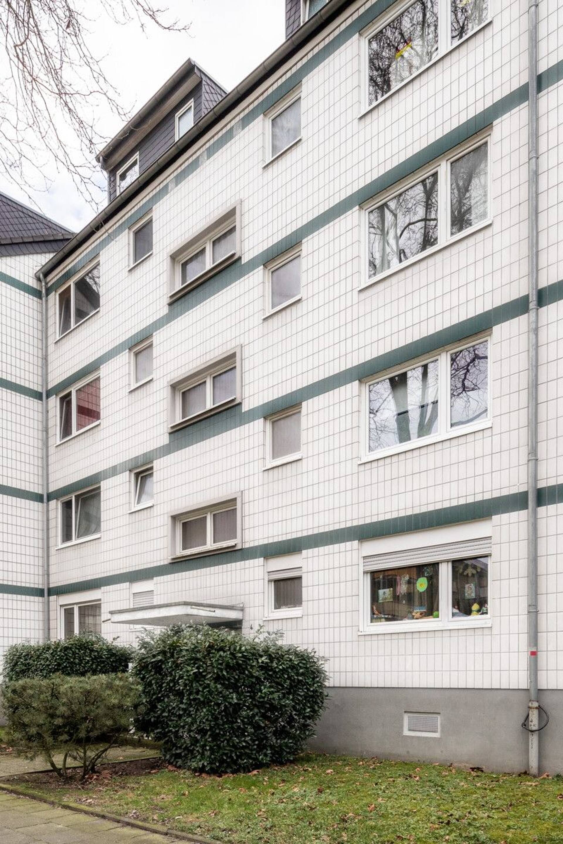 Erdgeschosswohnung in 50827 Köln mit 62,38 m² kaufen