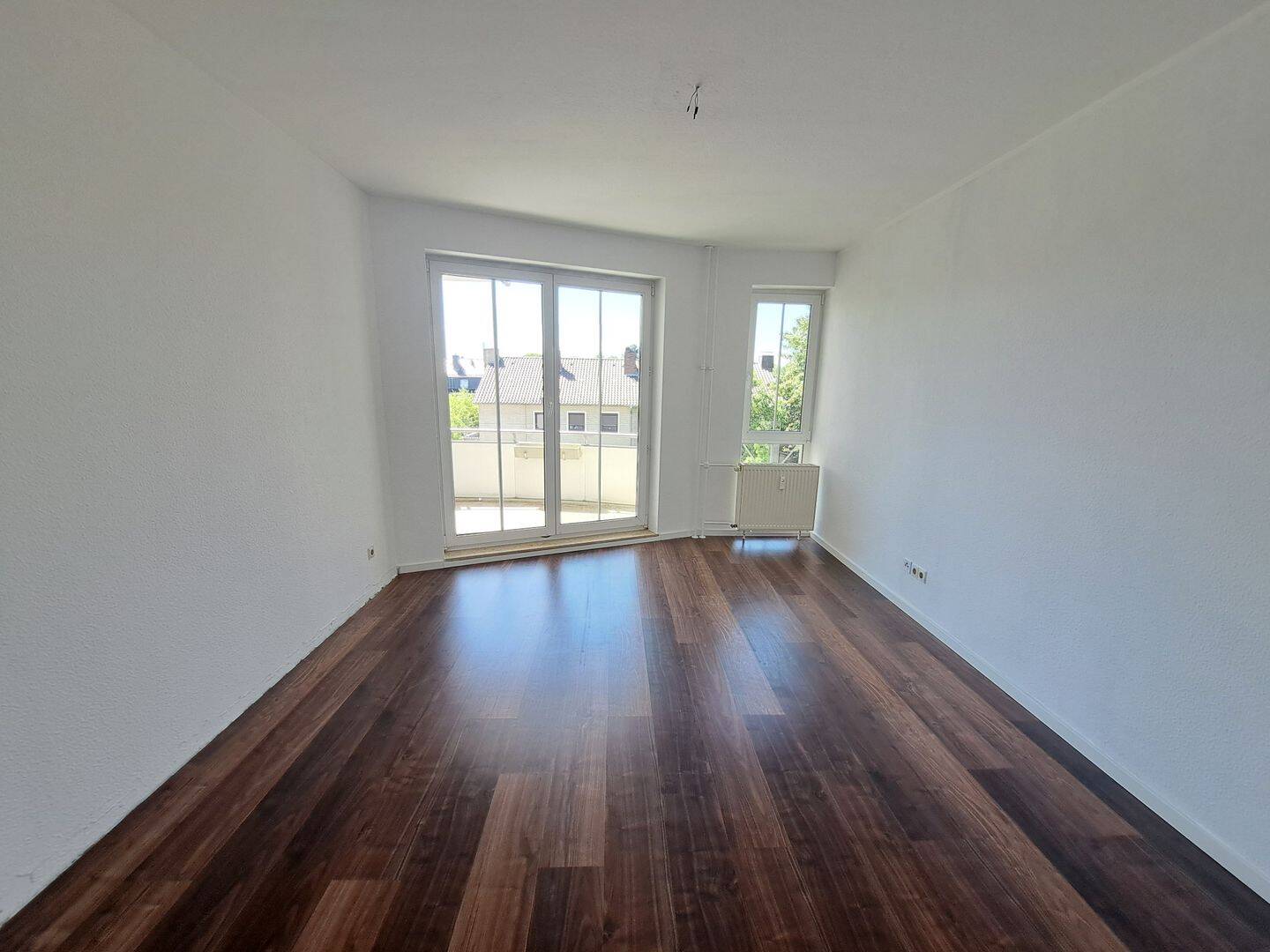 3-Zimmer-Wohnung mit großem Balkon in gepflegter Wohnanlage in Bremerhaven-Lehe! – Bremerhaven – Vorschaubild 3