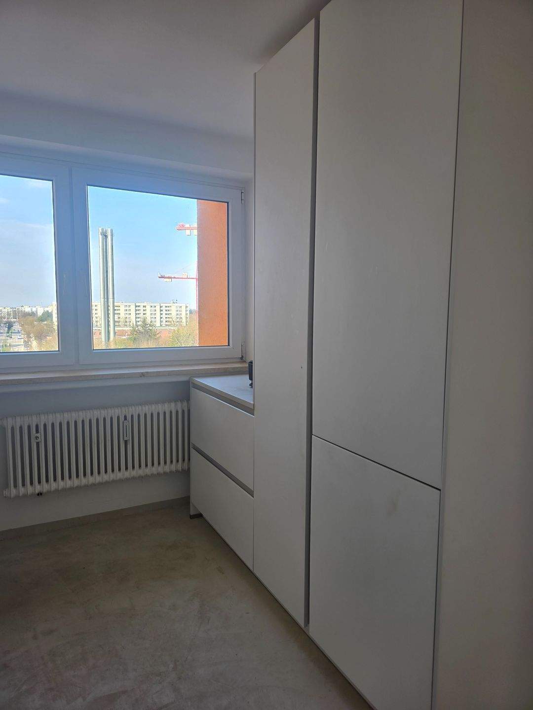 Sanierte Wohnung zur Selbstnutzung mit 2 Loggien und Bergblick – München – Vorschaubild 4