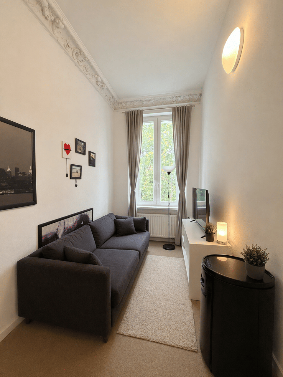 Zeitlos charmant, Charlottenburger Altbau 1. OG, vermietet – Berlin – Vorschaubild 3