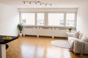 Provisionfrei: Bezugsfreie, helle 2-Zimmer-Wohnung mit Aufzug in begehrter Lage Stuttgart-West – 70178 Stuttgart – Vorschaubild 1