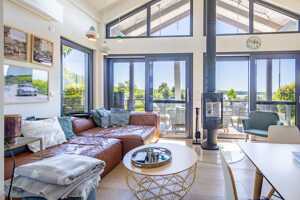 Design-Ferienhaus mit Sauna, Kamin & Wasserblick – 23570 Lübeck – Vorschaubild 4