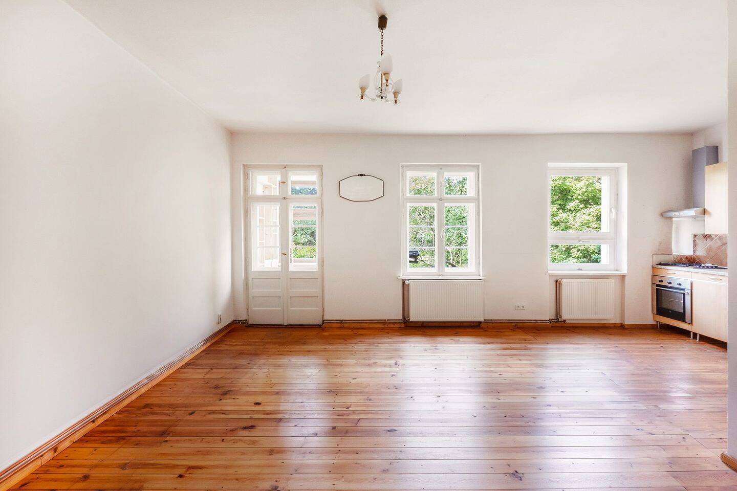 Ruhige Zwei-Zimmer-Wohnung mit Wintergarten und parkähnlichem Hofgarten im Fliegerviertel – Berlin – Vorschaubild 2