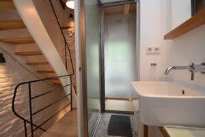 Liebevoll saniertes möbliertes Wohnobjekt mit Balkon und Internet für maximal 6 Monate – 51067 Köln – Vorschaubild 6