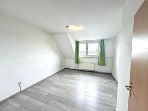 Zentral. Geräumig. Dachgeschoss -Wohnen in Oberbilk – 40227 Düsseldorf – Vorschaubild 3