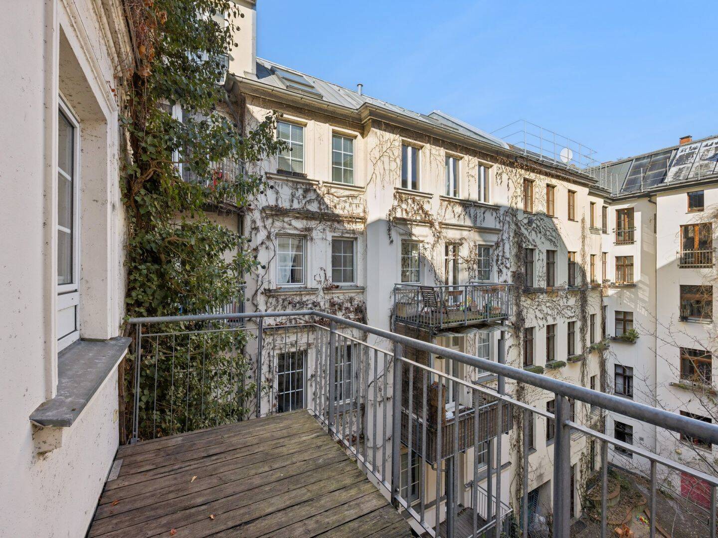 Bezugsfrei! Kleine Altbauperle mit Balkon nahe Landwehrkanal im Reichenberger Kiez – Berlin – Vorschaubild 7