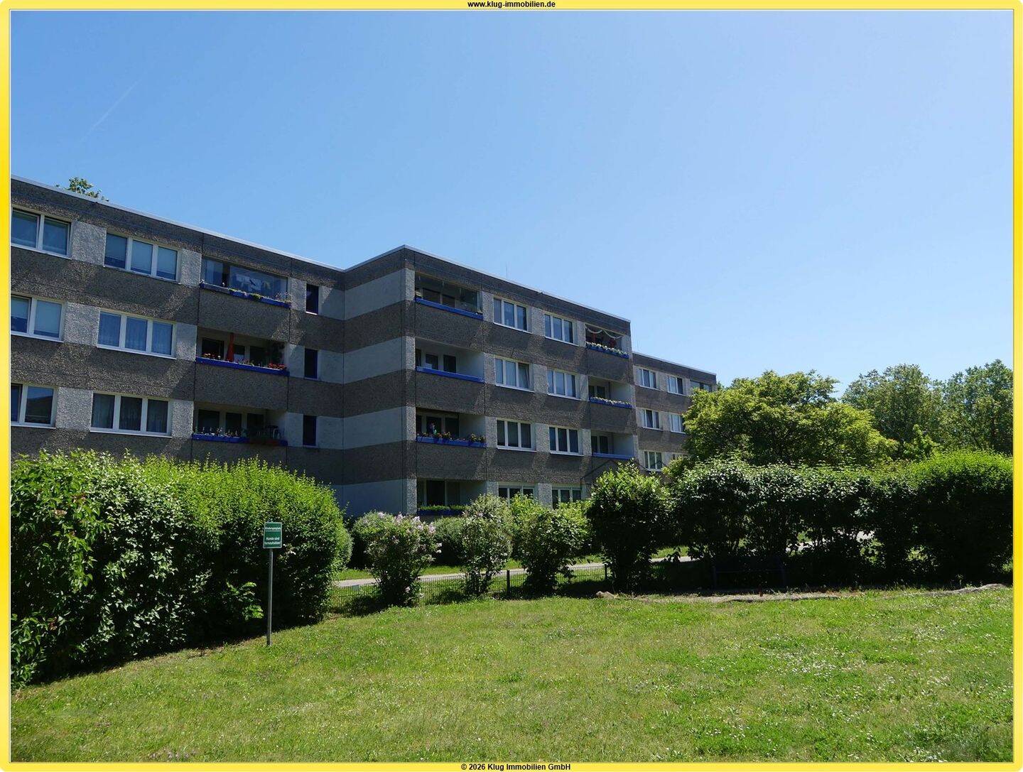 Wittenau! 2 + 2 halbe Zimmer DG-Eigentumswohnung mit schöner Loggia in der 3.OG mit Grünblick