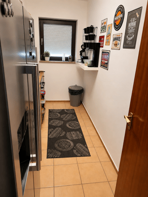 Gepflegte 2-ZKB-Souterrainwohnung mit großer Terrasse & 20 m² Abstellraum in Heimbach-Weis – 56566 Neuwied – Vorschaubild 2