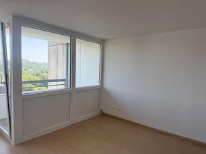 1,5-Zimmer - Einbauküche, Balkon, Stellplatz, Aufzug, Schwimmbad – 45276 Essen – Vorschaubild 5