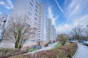 Lichtdurchflutete 3-Zimmer-Wohnung in Bogenhausen - Direkt einziehen und wohlfühlen! – 81927 München – Vorschaubild 1
