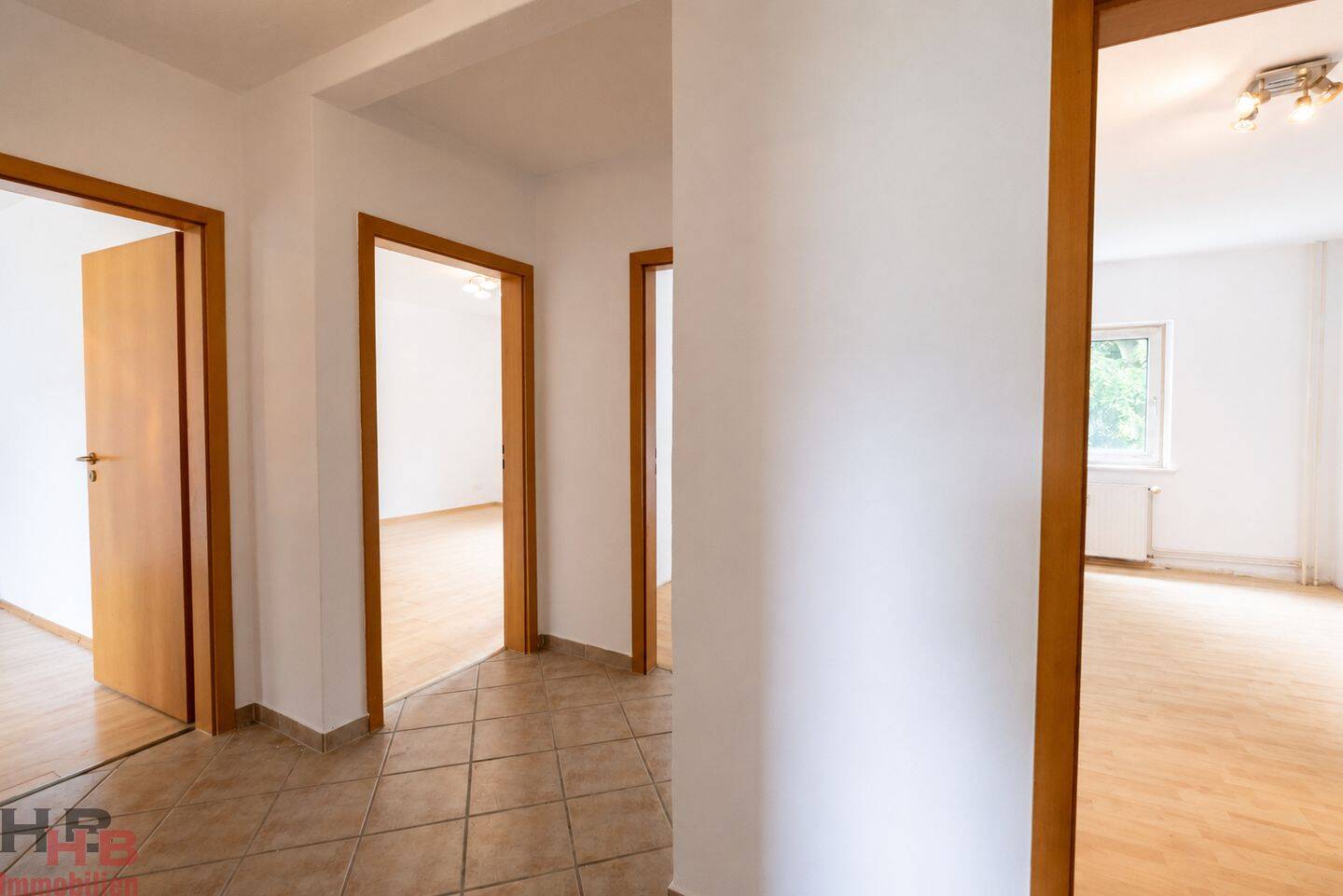 Attraktive 4-Zimmer-Wohnung mit durchdachtem Grundriss in Horn - Garage möglich – Bremen – Vorschaubild 3