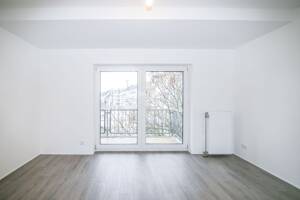 Freigezogene 3 - Zimmer Eigentumswohnung ca. 86 m² mit Balkon in Düsseldorf - Unterbilk – 40223 Düsseldorf – Vorschaubild 4