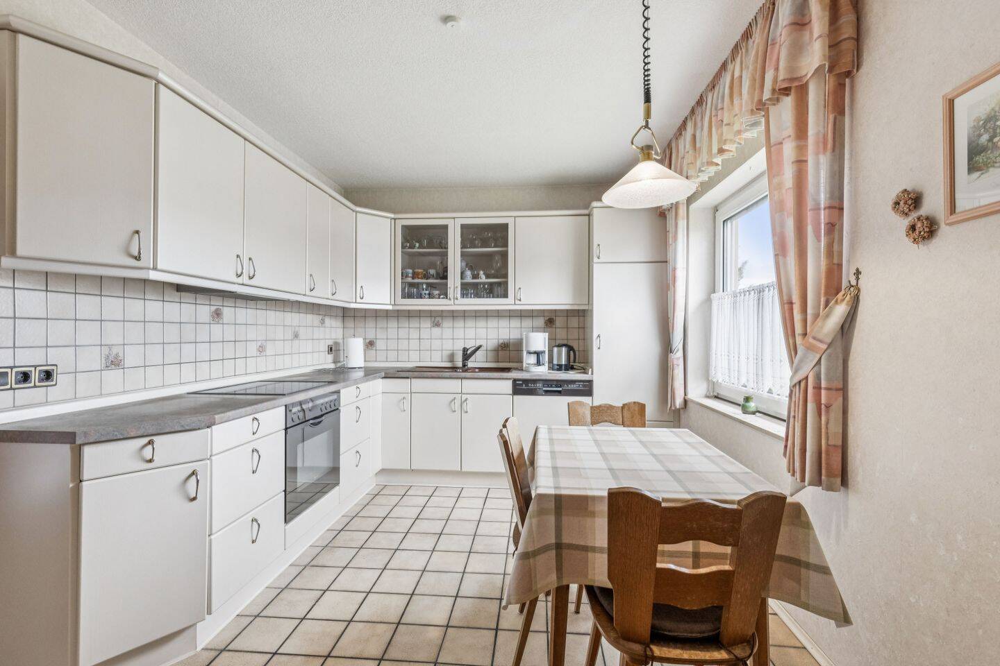 Großzügiges, gepflegtes 1-2 Familienhaus mit großem Grundstück – Eppenrod – Vorschaubild 4