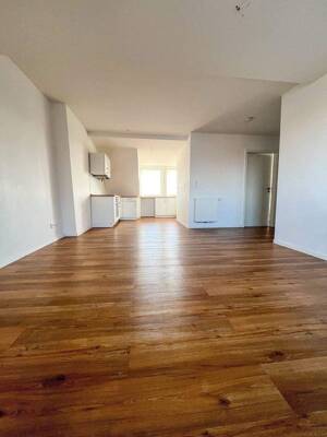 freistehende 2,5 Zimmer Dachgeschosswohnung mit offenem Wohnbereich, Dachbodenreserve und Kellerabteil in Bergedorf – 21035 Hamburg – Vorschaubild 3