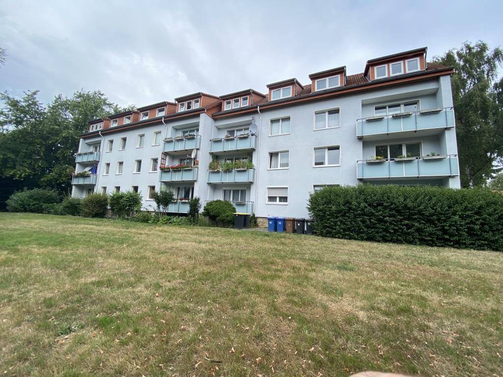 Schöne, helle Eigentumswohnung, 2-ZKBB im Dachgeschoss (provisionsfrei)