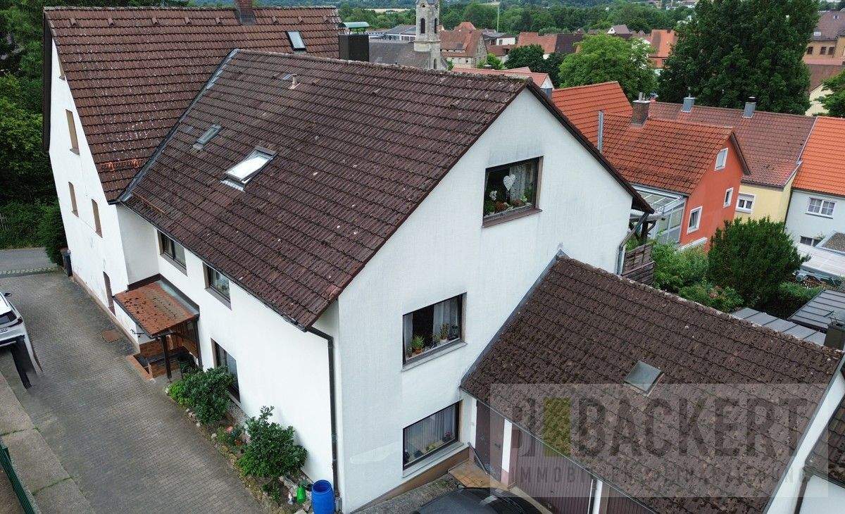 Kapitalanleger aufgepasst! 6-Parteienhaus in exponierter Lage von Hersbruck – Hersbruck – Vorschaubild 2