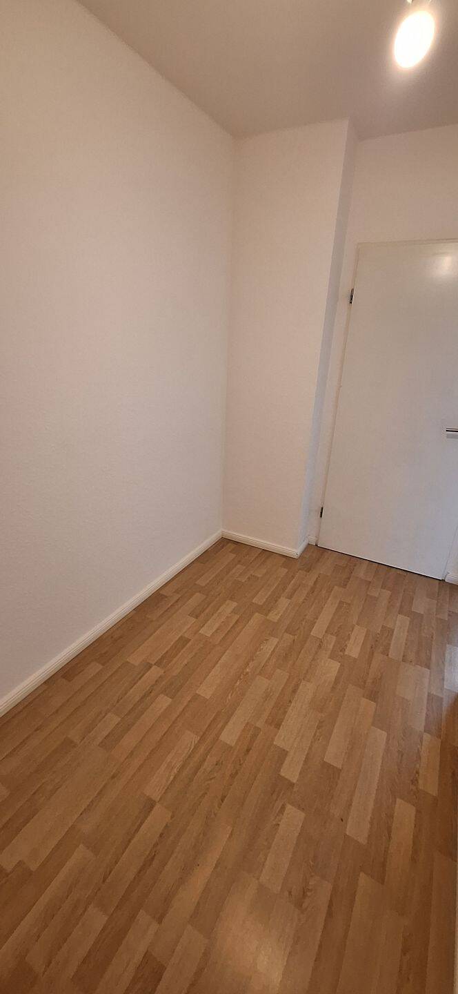 Sonnige 1-Zimmer-Wohnng mit Balkon - Nähe der UNI - ENGLISH scroll down! – Düsseldorf – Vorschaubild 3