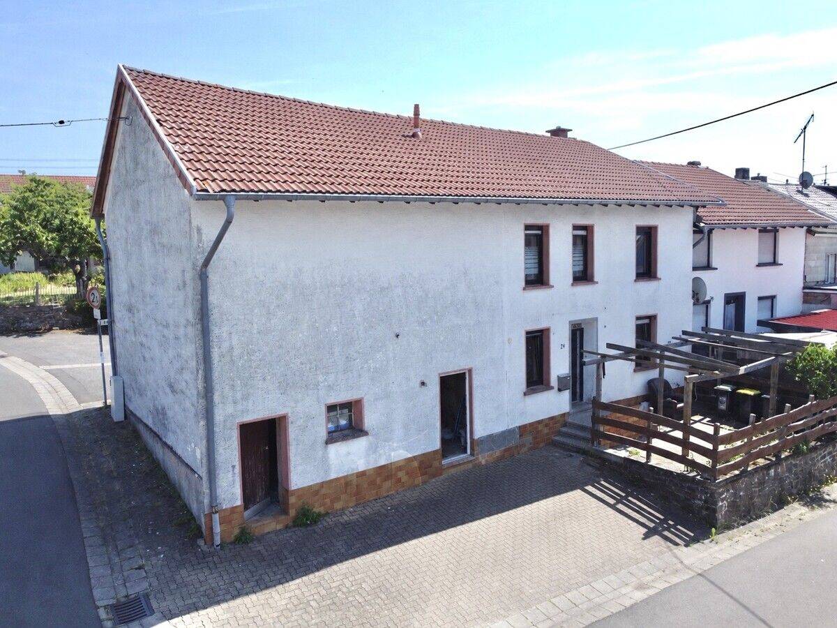 Einfamilienhaus mit Ausbaupotenzial- ideal für Handwerker und Eigennutzer