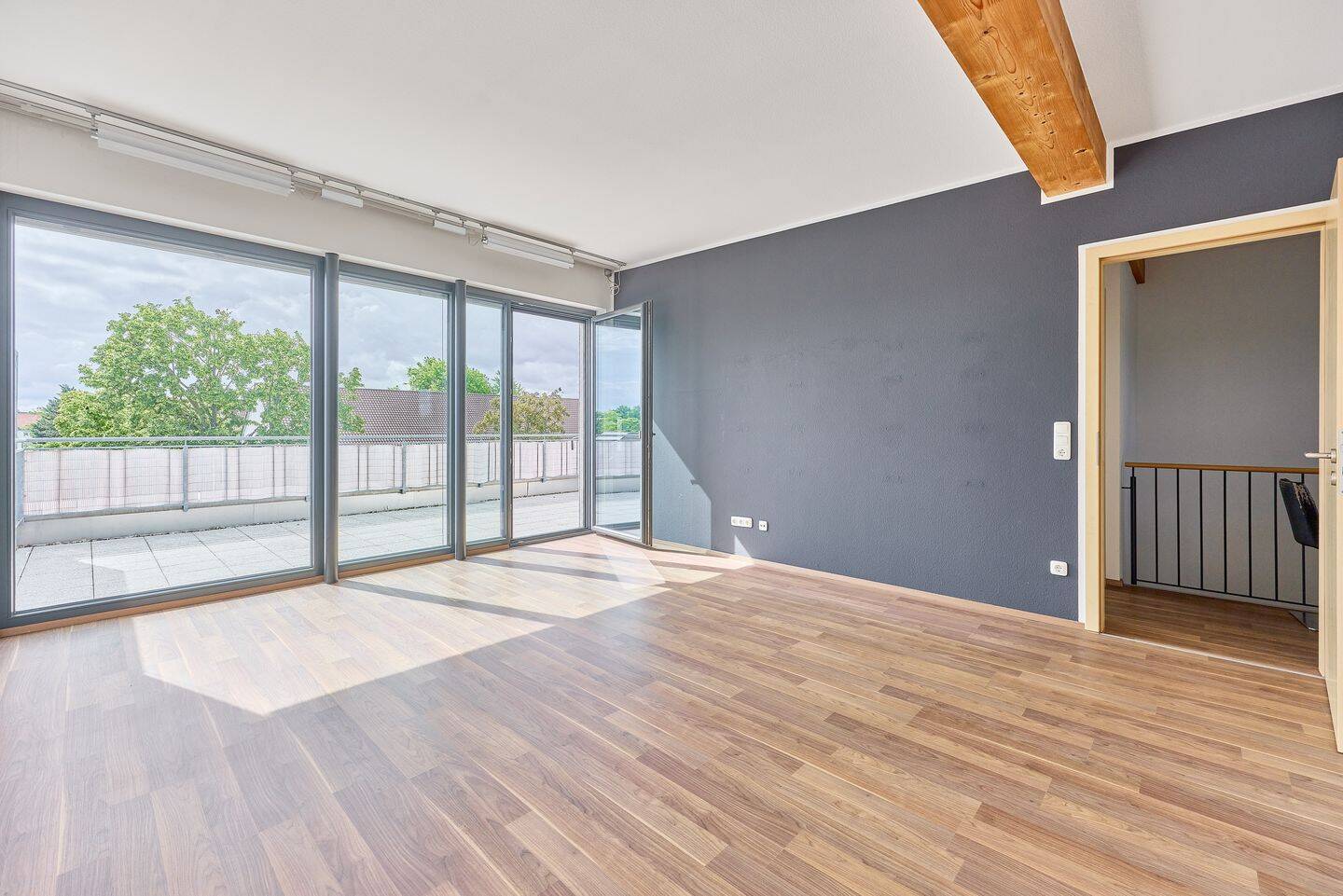 Moderne 4-Zimmer-Maisonettewohnung auf Erbpachtgrundstück in Mannheim-Casterfeld – Mannheim – Vorschaubild 3