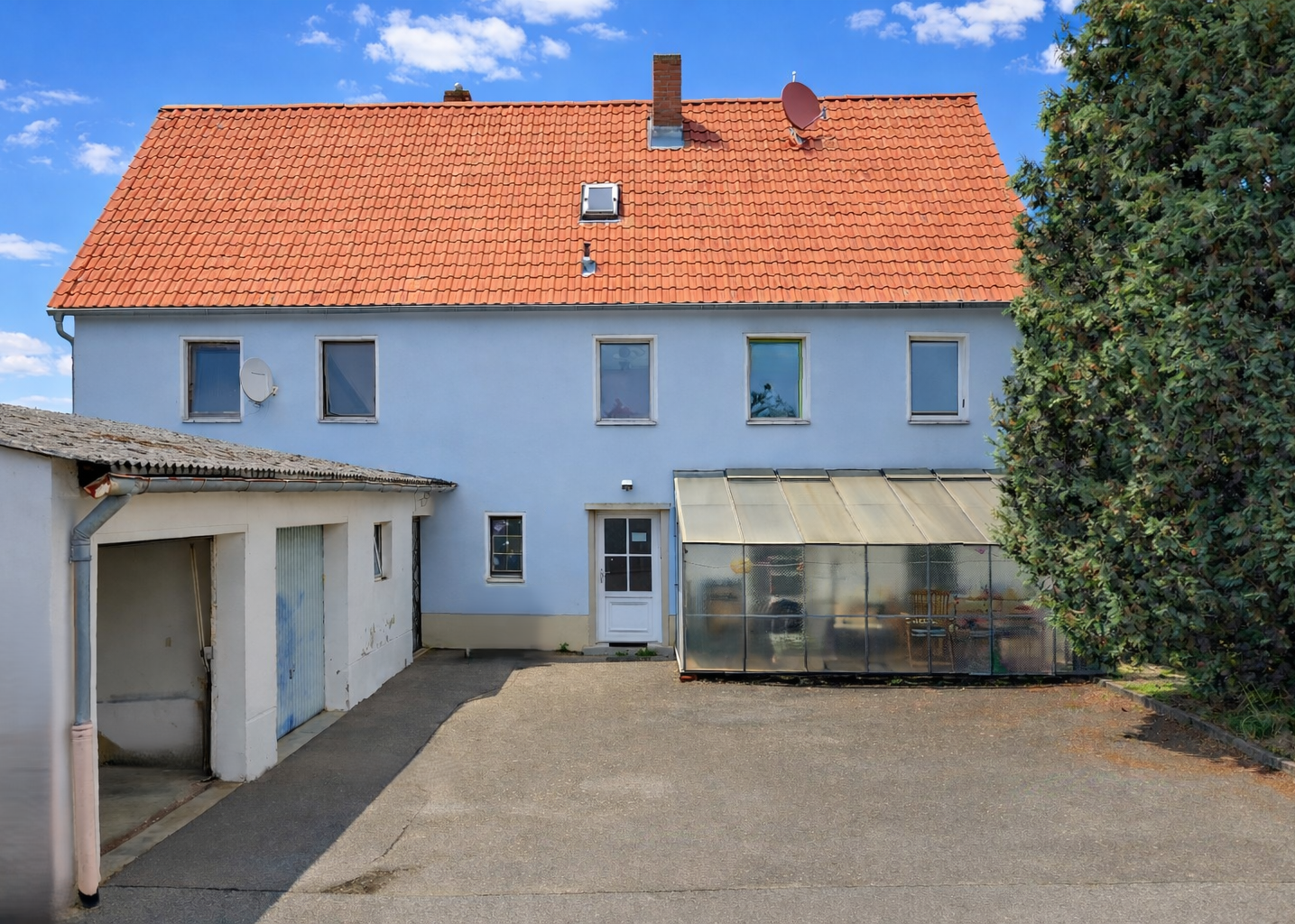 Attraktives Mehrfamilienhaus mit Entwicklungspotenzial in Regensburg-Keilberg – Regensburg – Vorschaubild 2