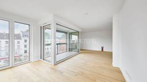+ Strahlende Lebensqualität - Lichtdurchflutete Wohnung im modernen Neubau + – 22767 Hamburg – Vorschaubild 2