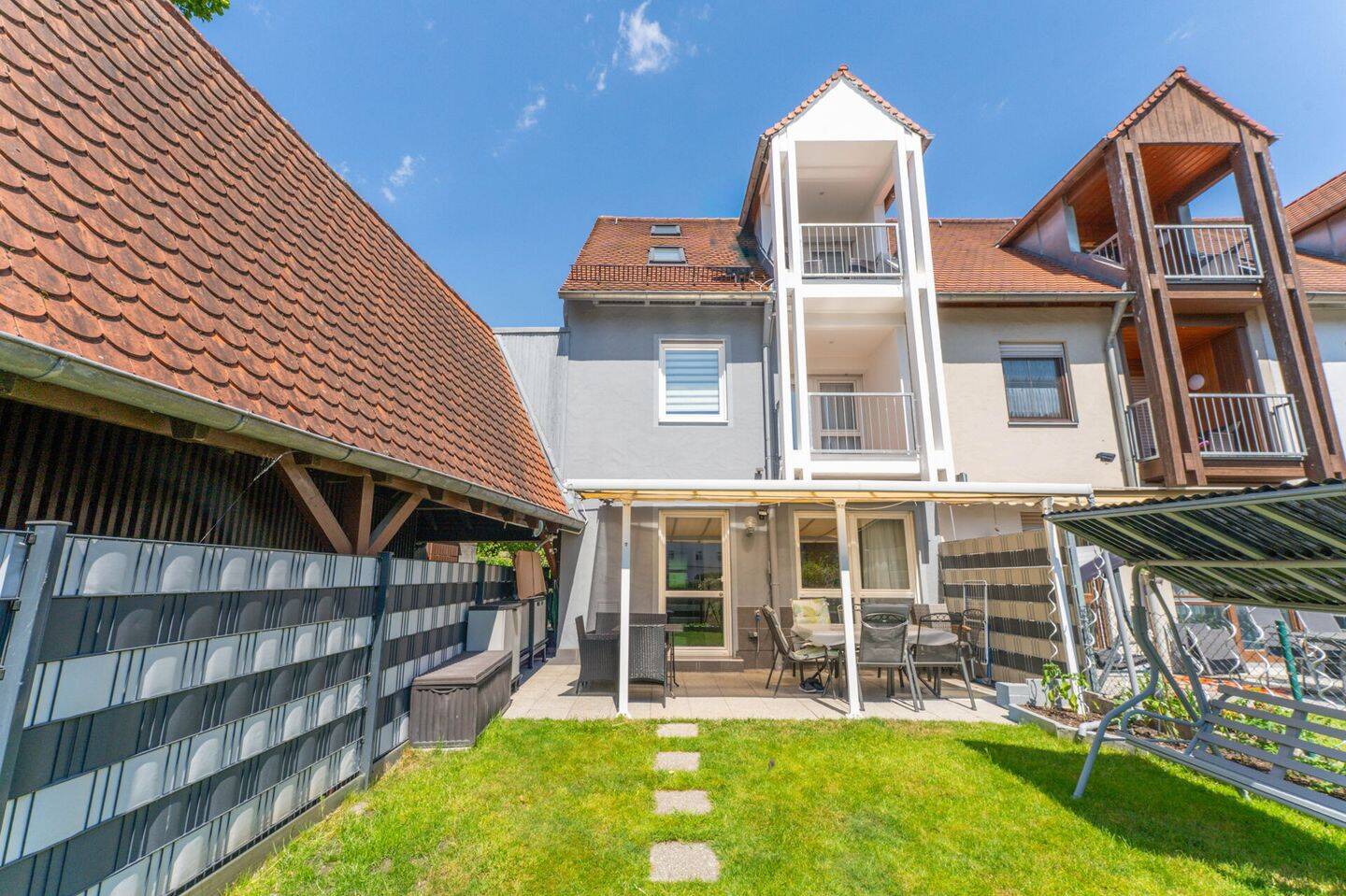 Einziehen & Wohlfühlen: Hochwertig modernisiertes Reiheneckhaus in ruhiger Lage – Augsburg – Vorschaubild 9