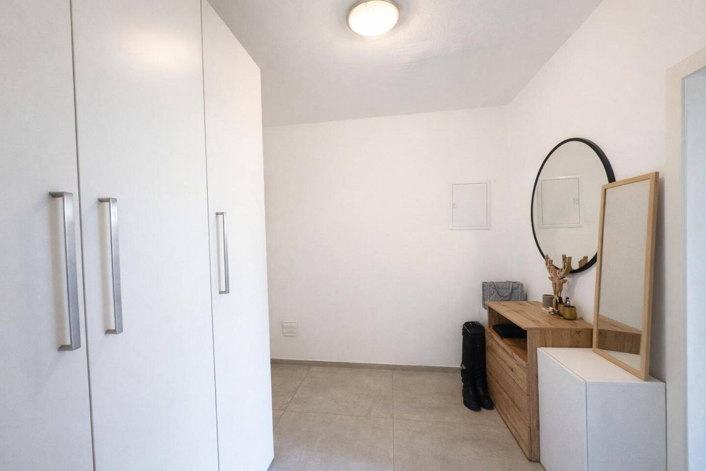 Bezugsfreie, möblierte 1,5-Zimmer-Wohnung mit Balkon in Düsseldorf-Derendorf - stilvoll saniert – Düsseldorf – Vorschaubild 7