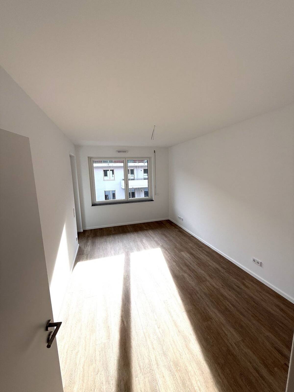 Exklusive Neubau-Eigentumswohnung in List / Vahrenwald - 4 Zimmer Wohnung mit Loggia – 30163 Hannover – Bild 1 von 9
